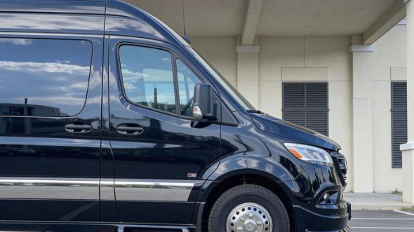 12 passenger sprinter van kansas city