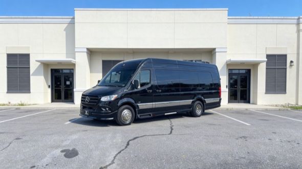 15 passenger sprinter van kansas city