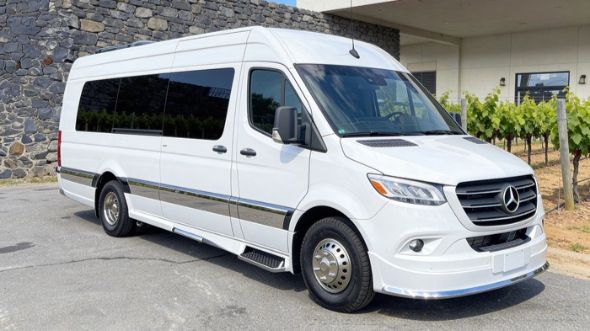 kansas city wine tour sprinter van rental